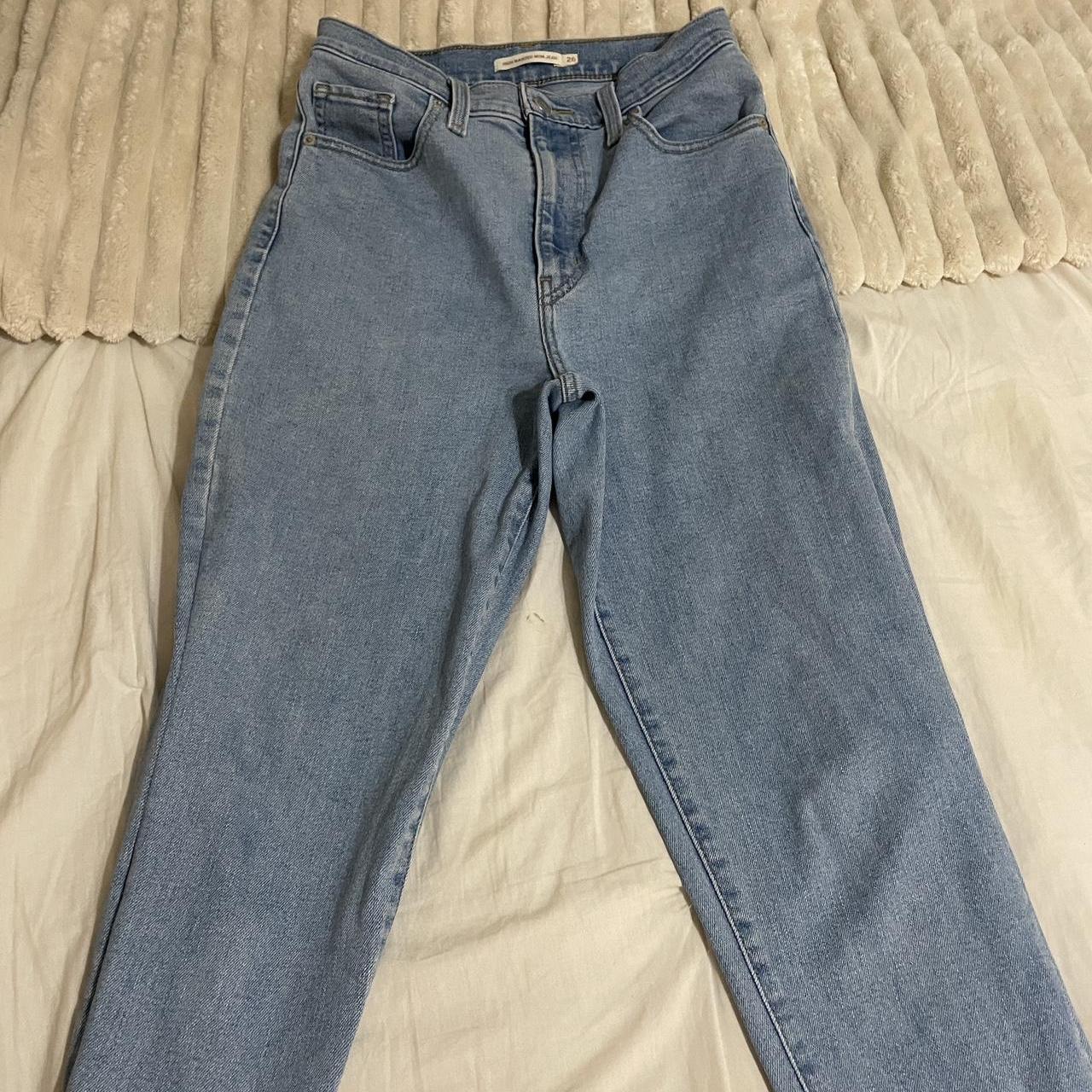 item listed by samimillan1011