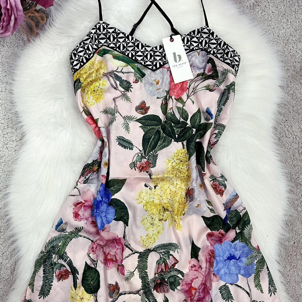 item listed by petitefraisee