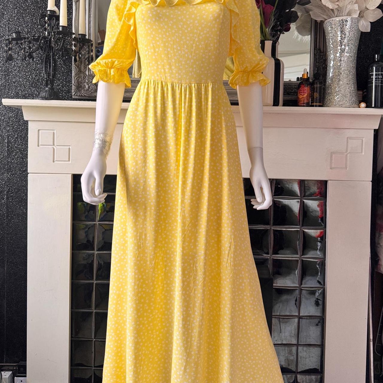 item listed by petitefraisee
