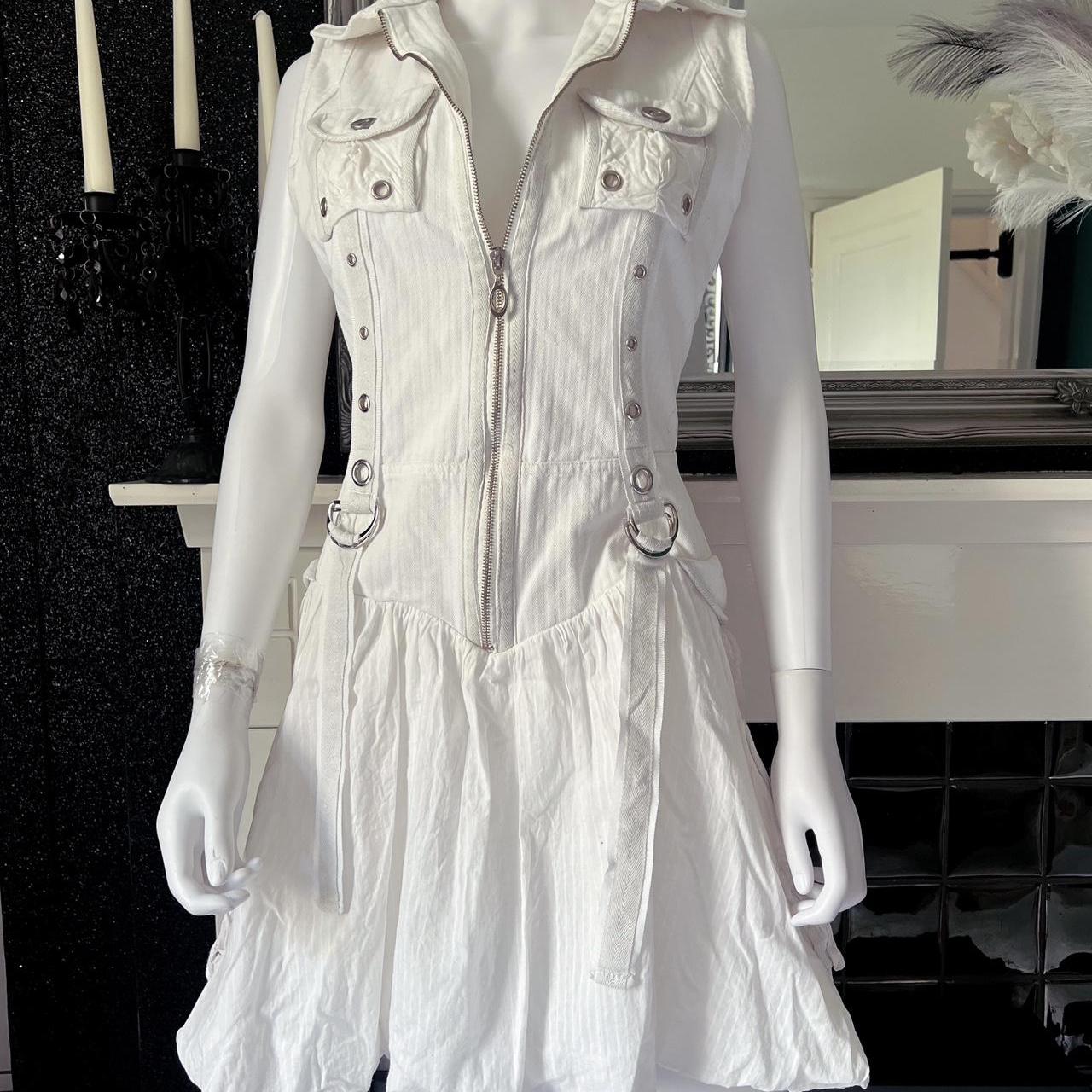 item listed by petitefraisee