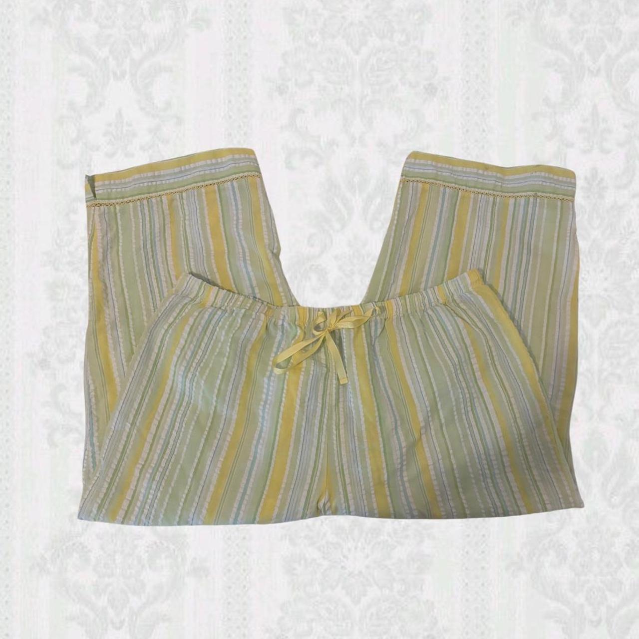 item listed by vvintagevvogue