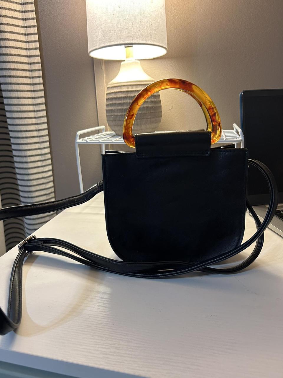 New cute black crossbody purse Perfect for concerts