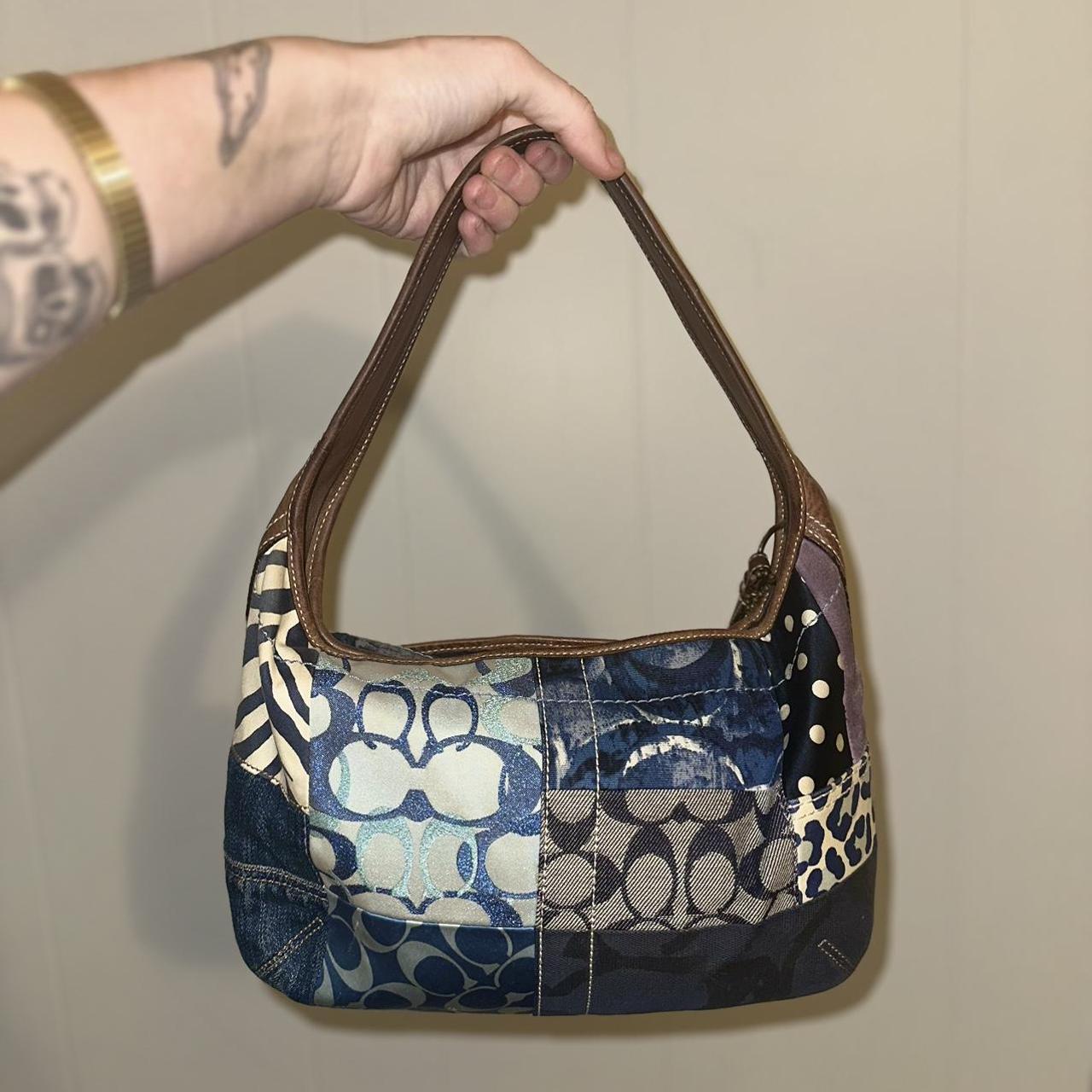 バッグ COACH Patchwork Denim Shoulder Bag Sell Coach 1080 Vintage Denim Patchwork Shoulder Bag - Blue