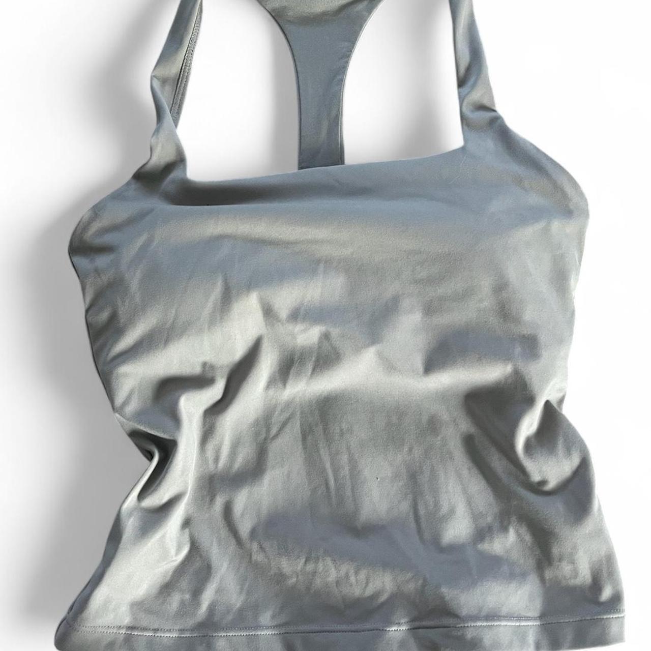 item listed by novenascloset