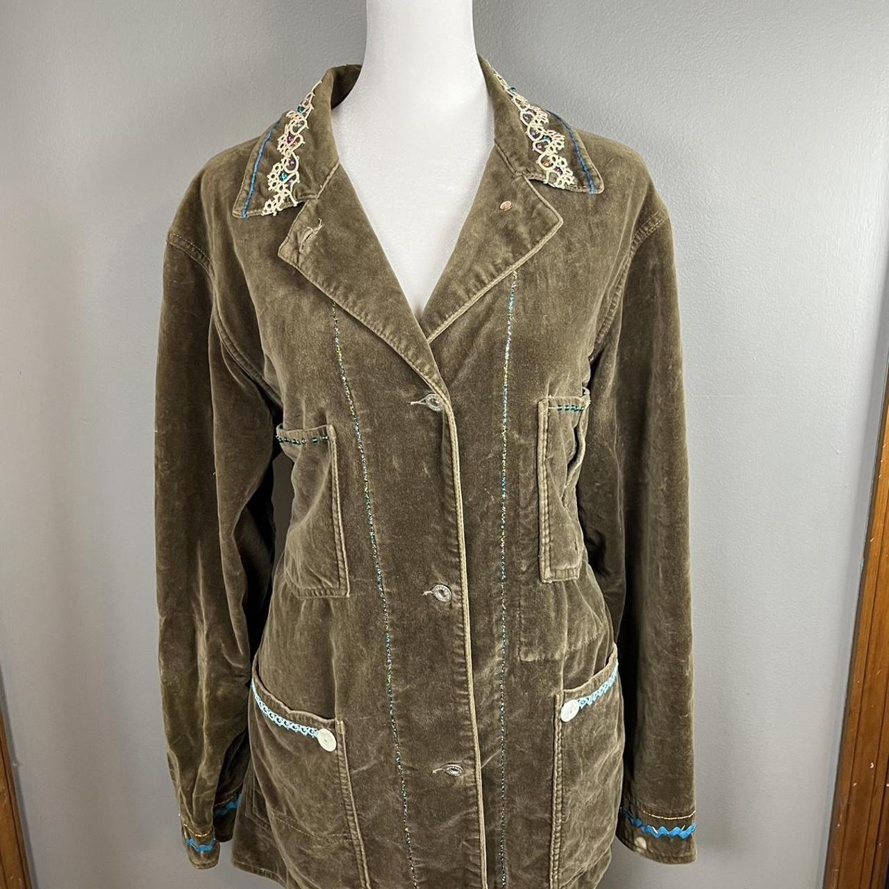 item listed by kdthriftandvintage