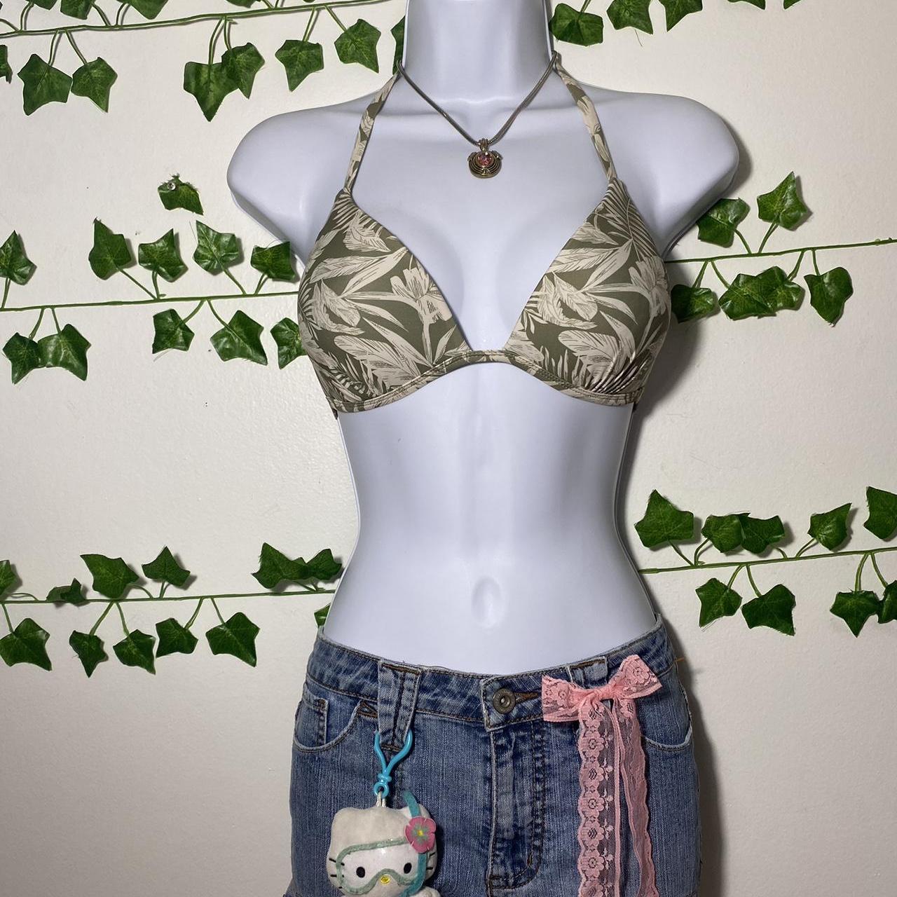 item listed by tikkiland