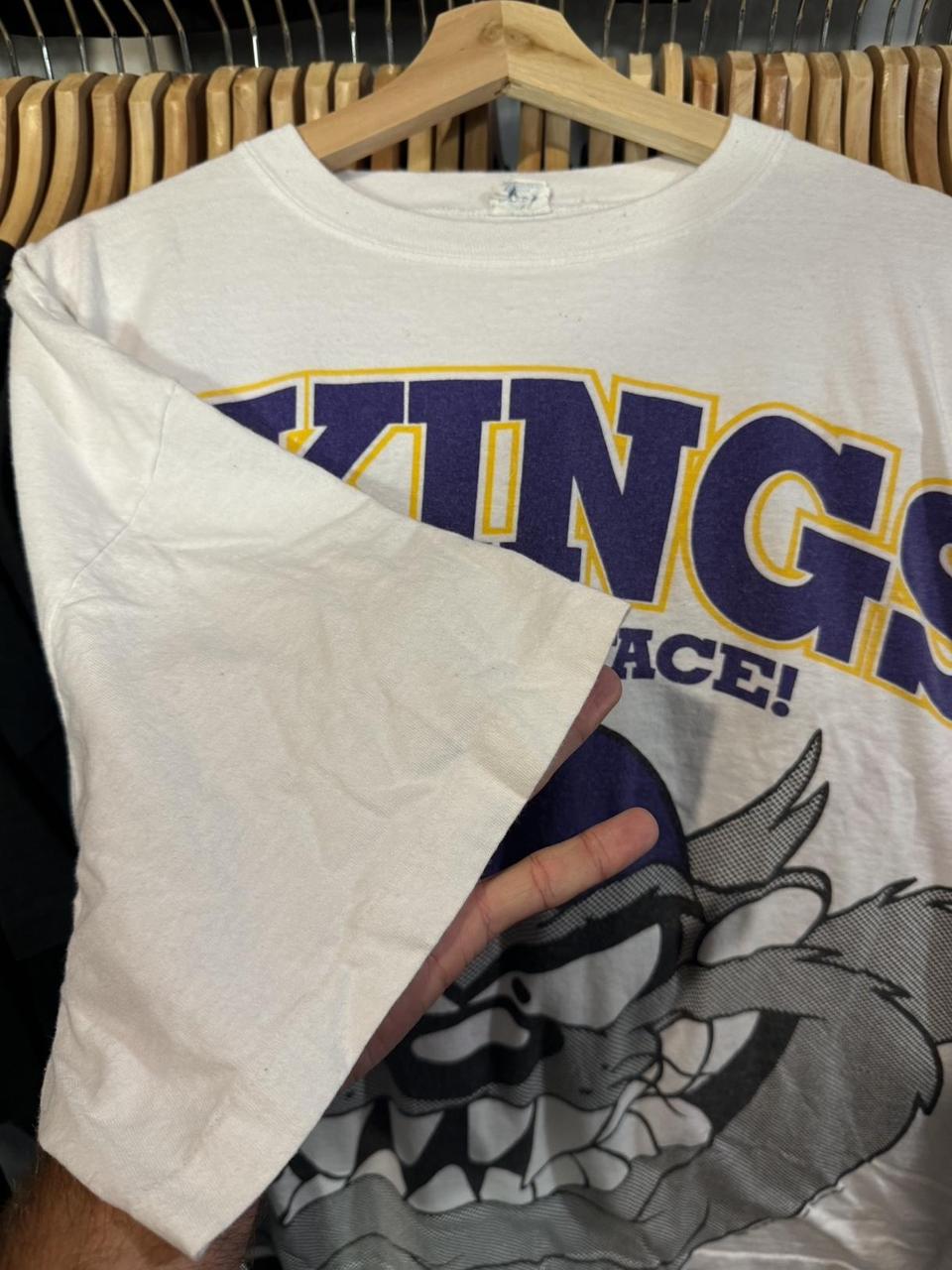 Vintage 2024 1993 Looney Tunes MN Vikings Shirt