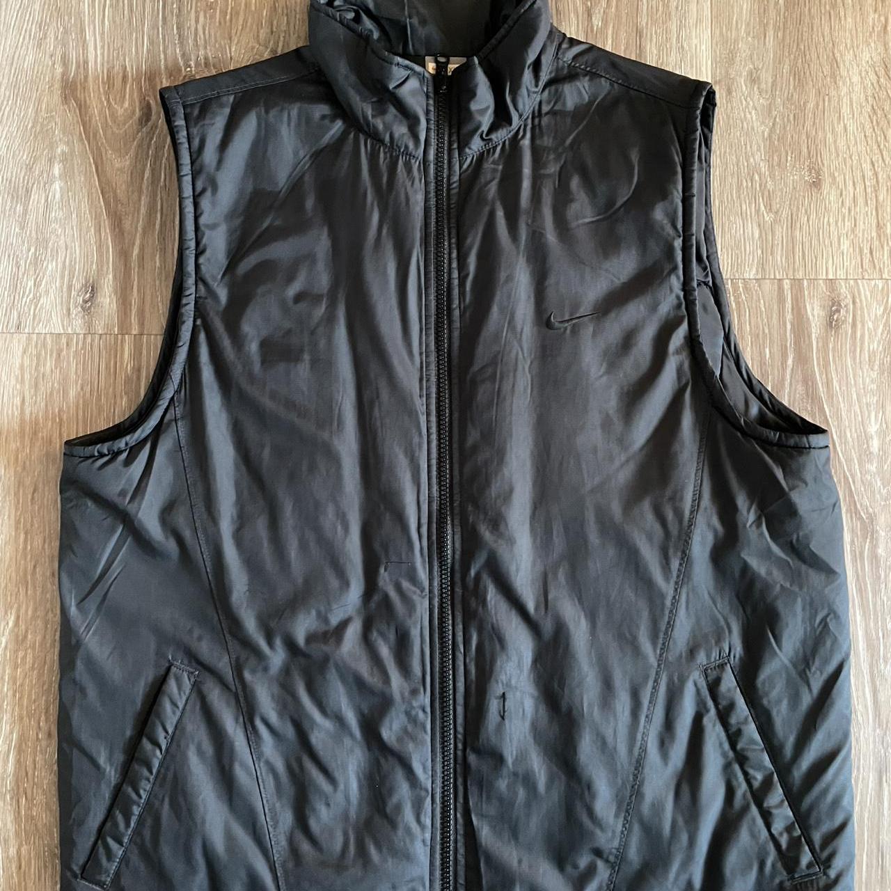item listed by smoked8urgundy