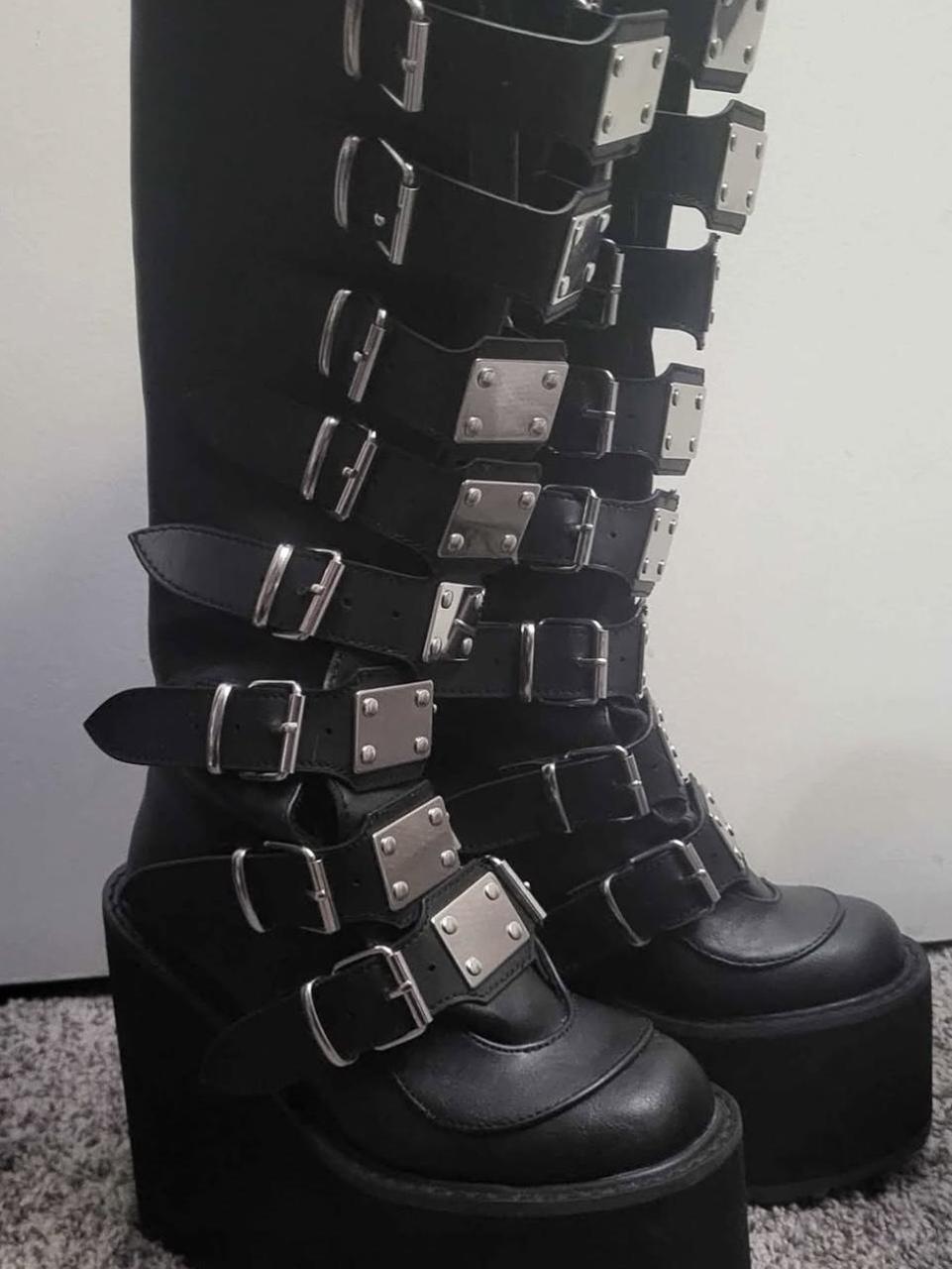 Demonia Women's Knee high Boots - Black - US 6 – … - image 1