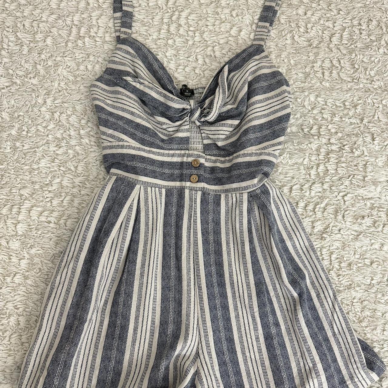 item listed by nadialerma00