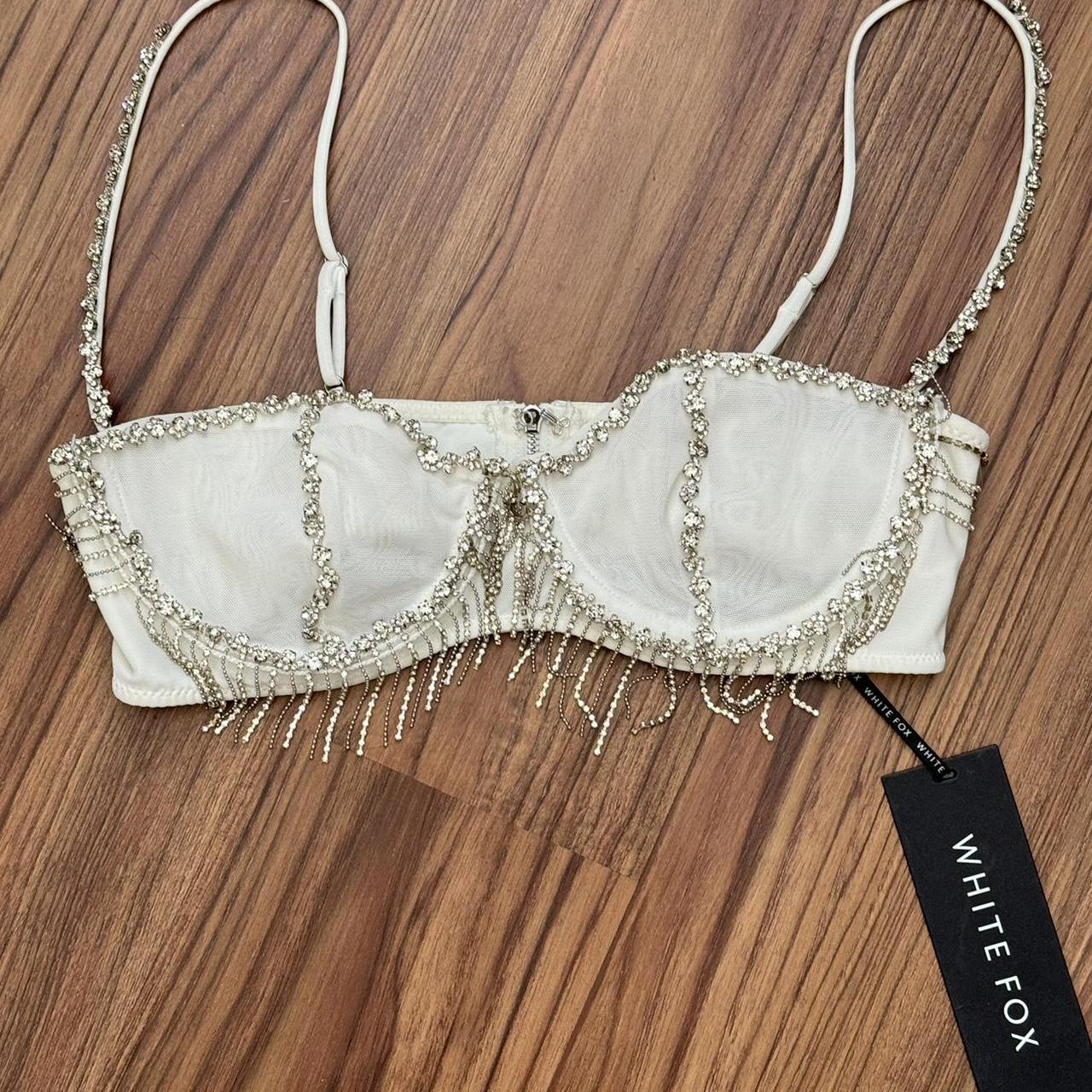 item listed by nadialerma00