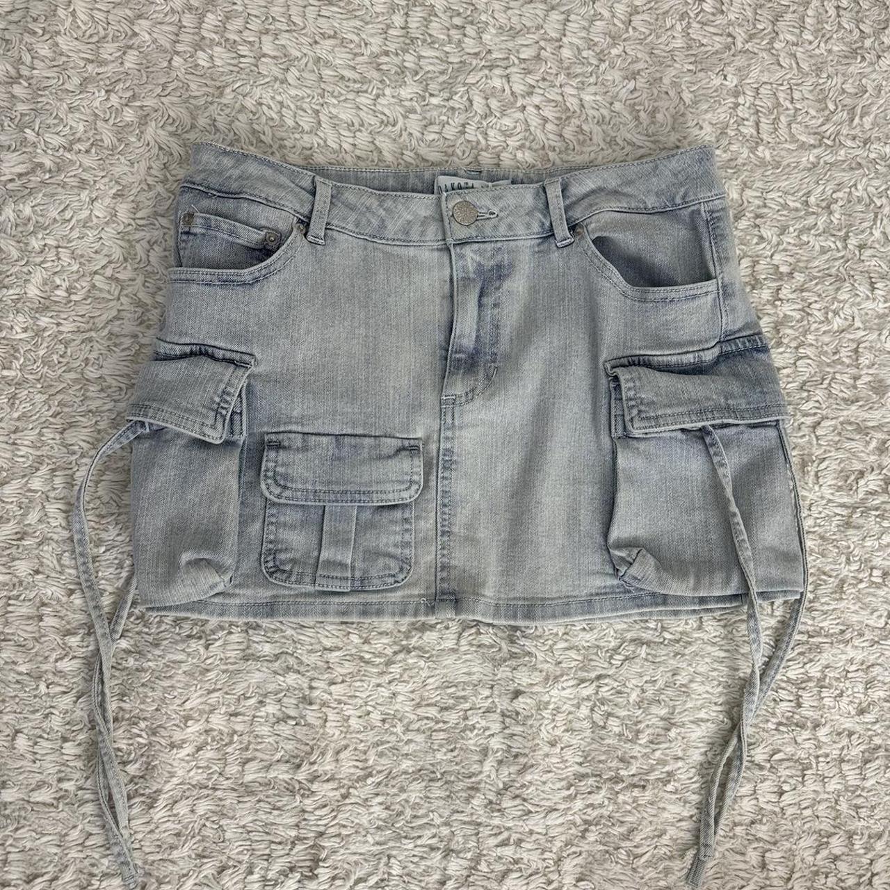 item listed by nadialerma00