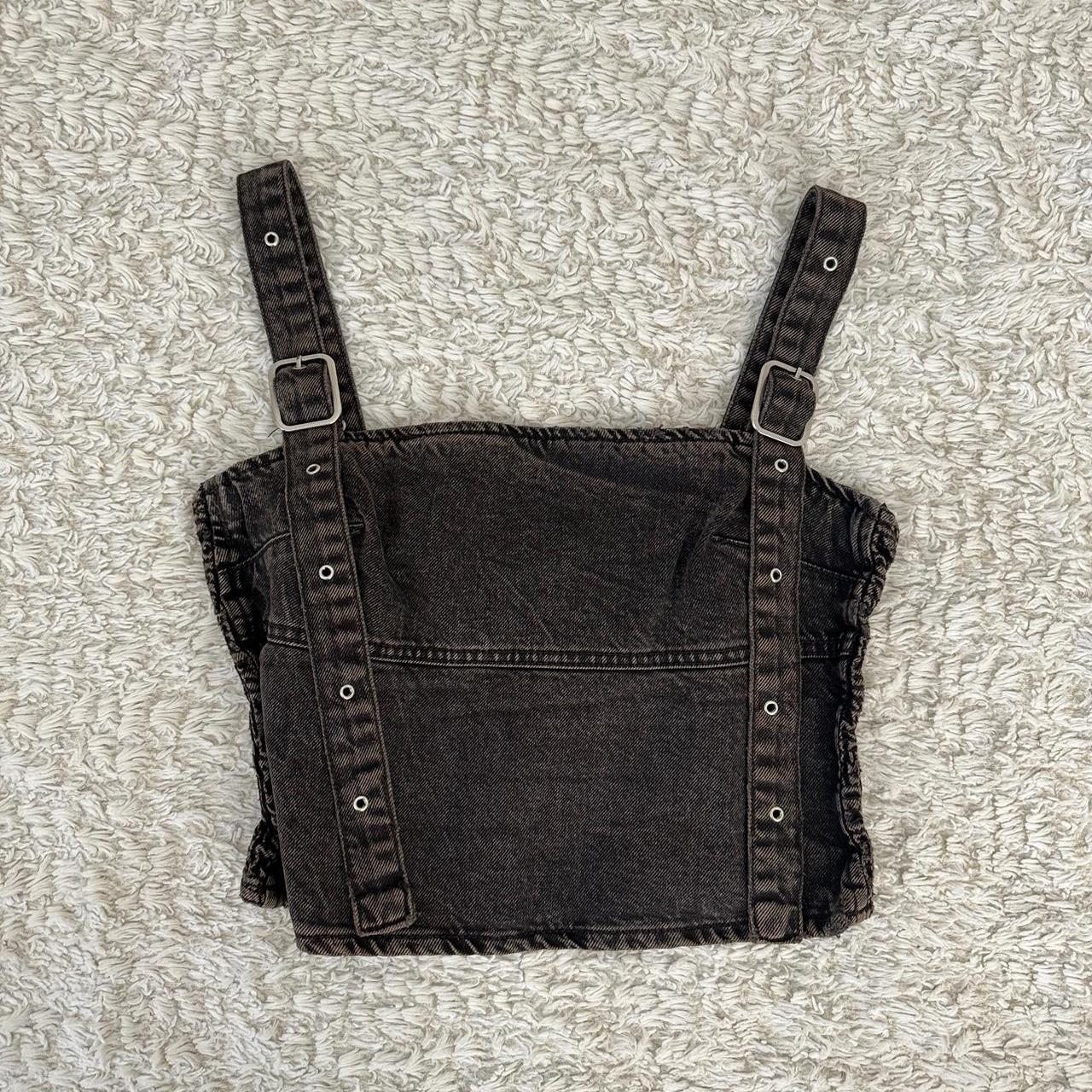 item listed by nadialerma00