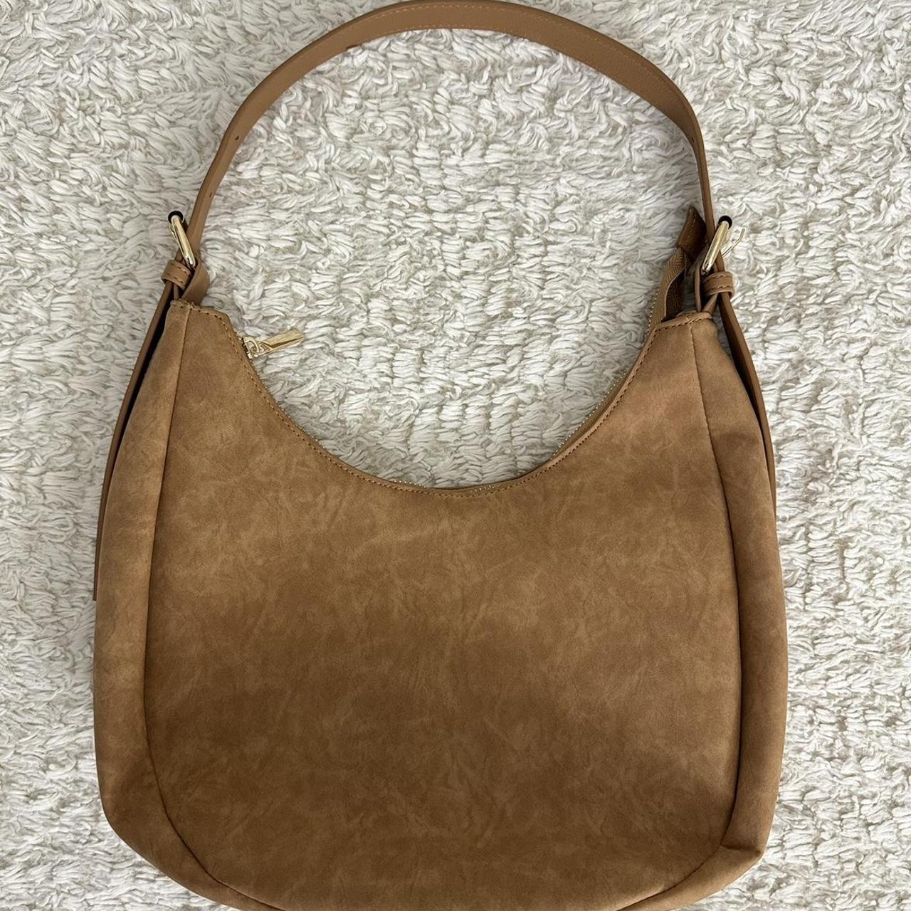 item listed by nadialerma00