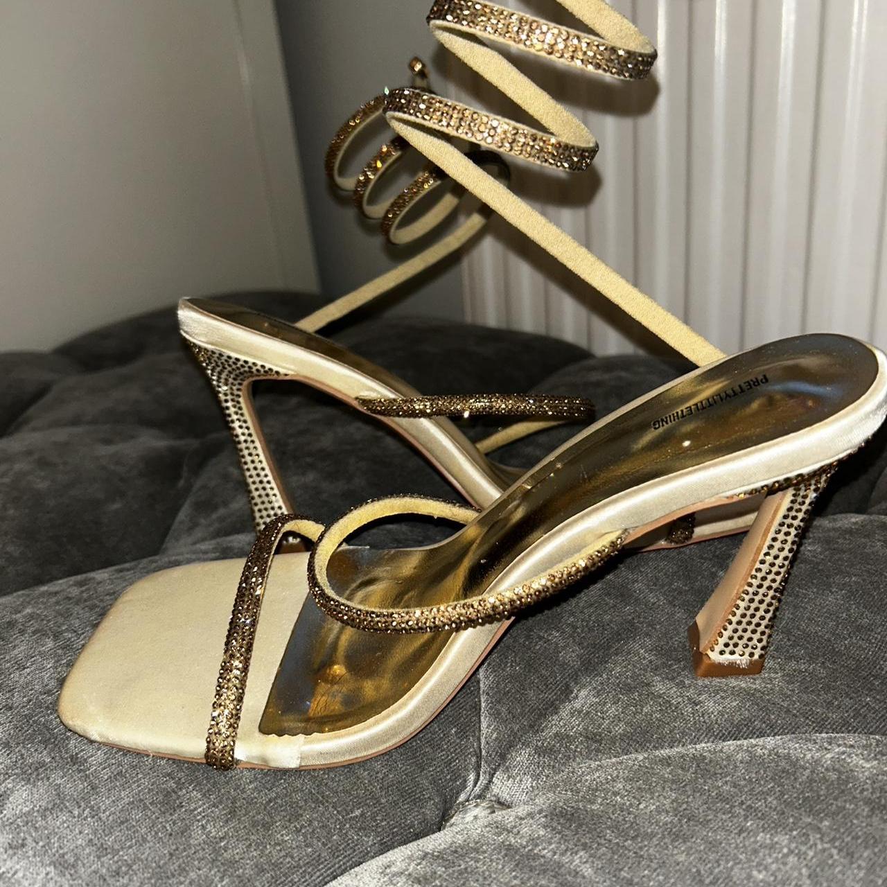 item listed by mya2755