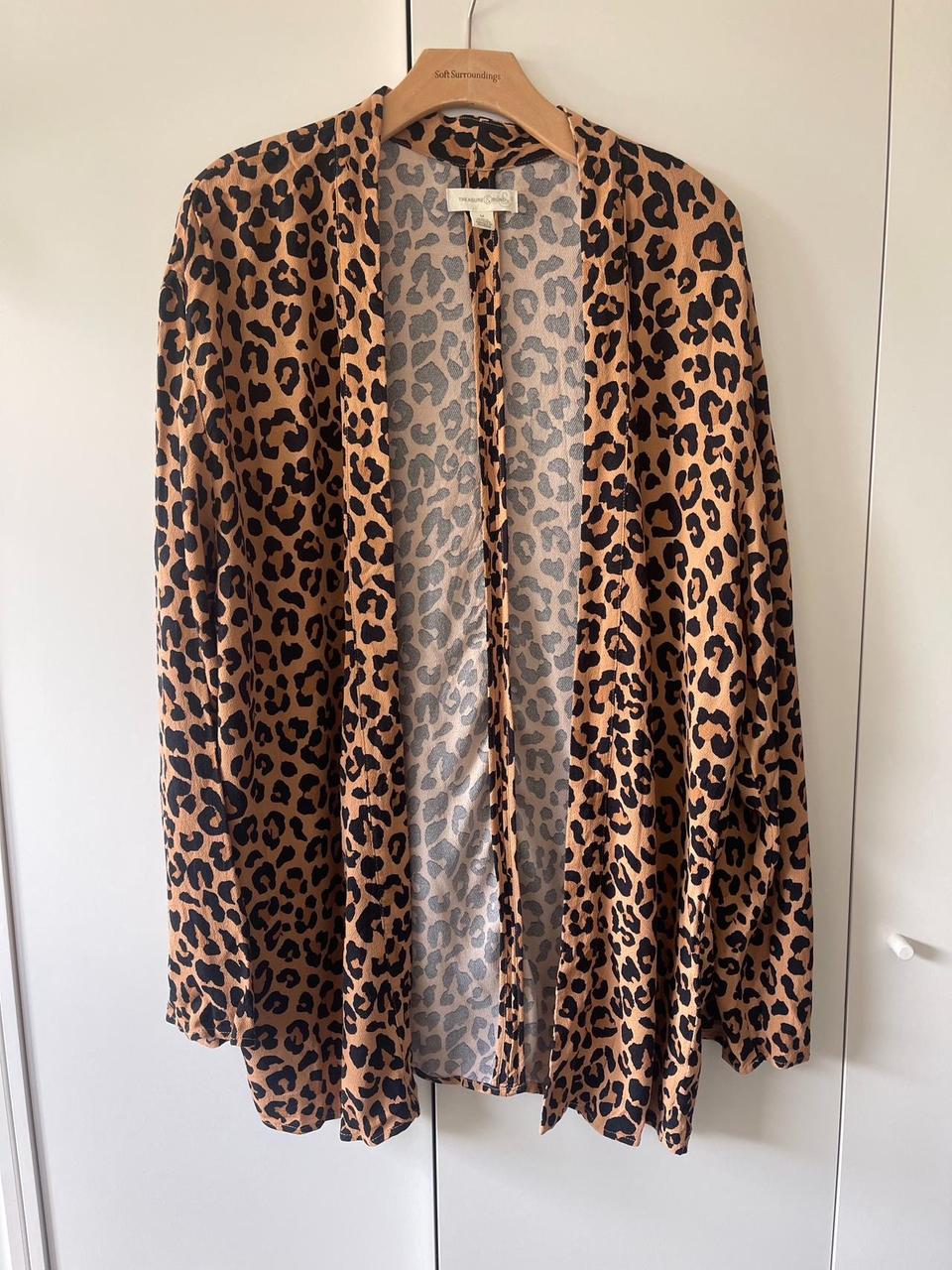 Treasure Bond Women's Cardigan Multi/Brown M – Leopard print