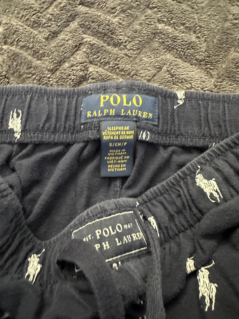 worn like 2 times size small polo pants - Depop