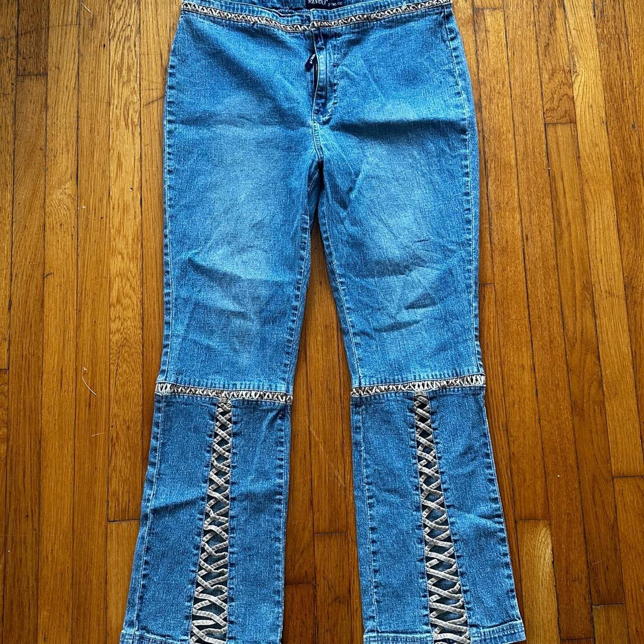 item listed by cherry_pit_vintage