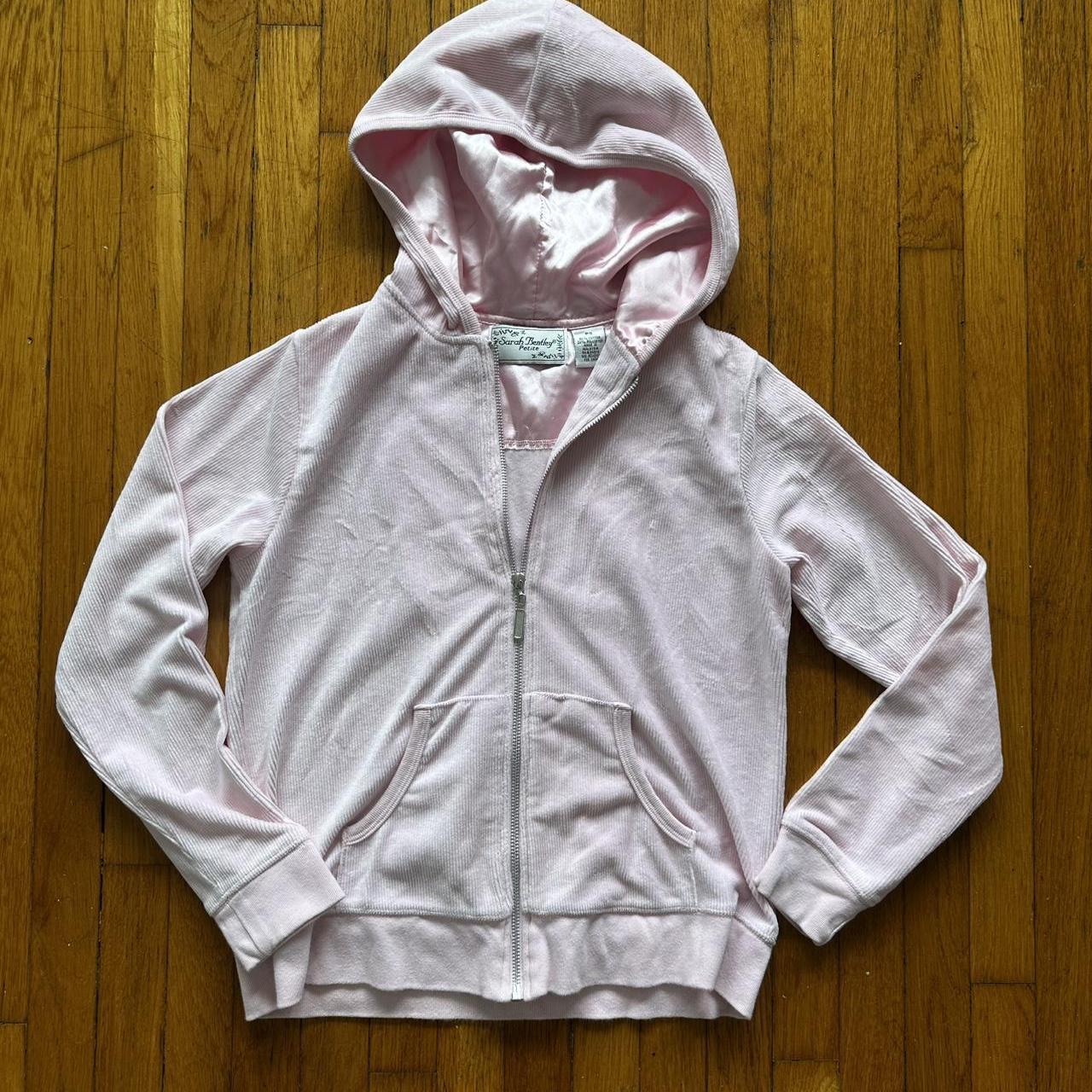 item listed by cherry_pit_vintage