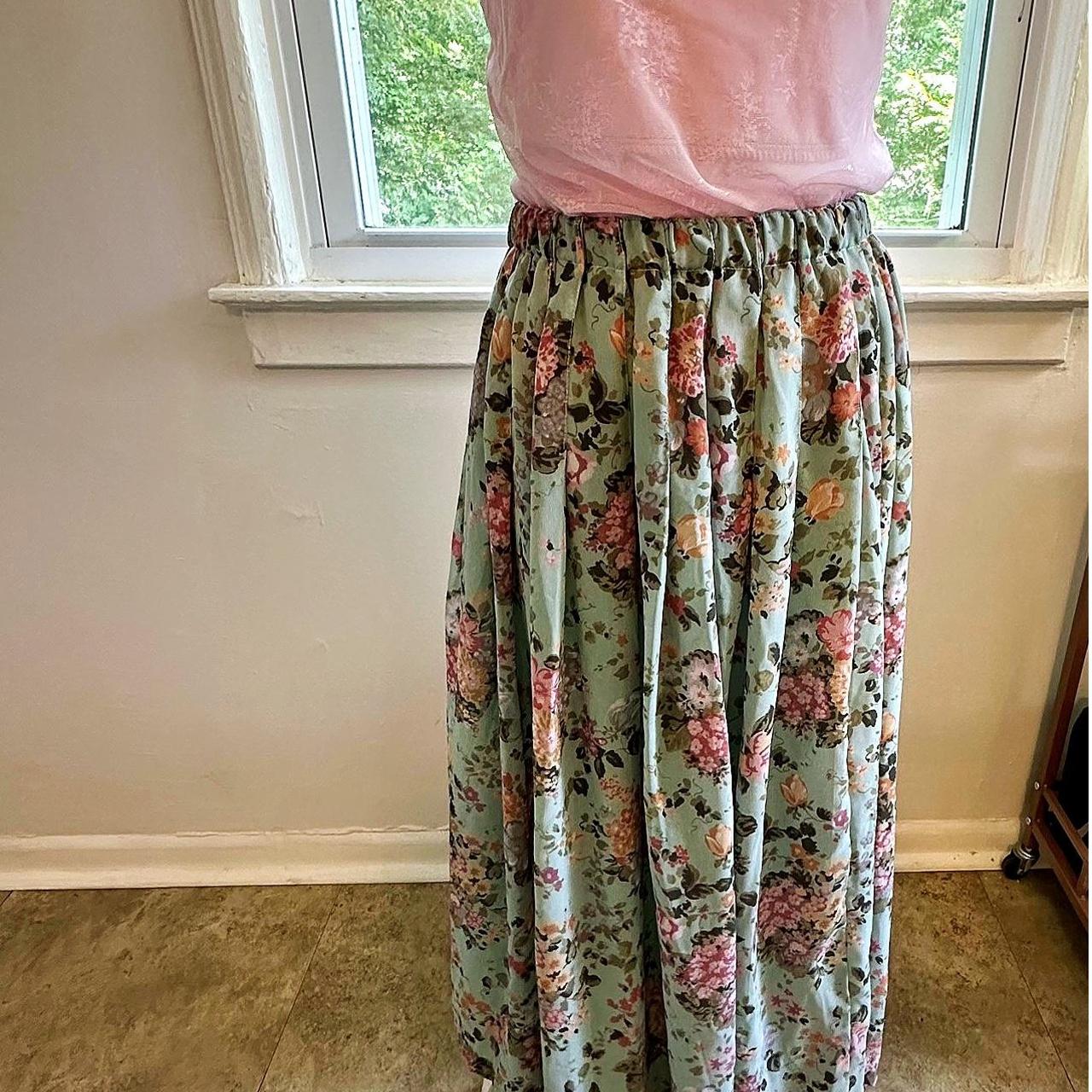 item listed by thriftylilthang__