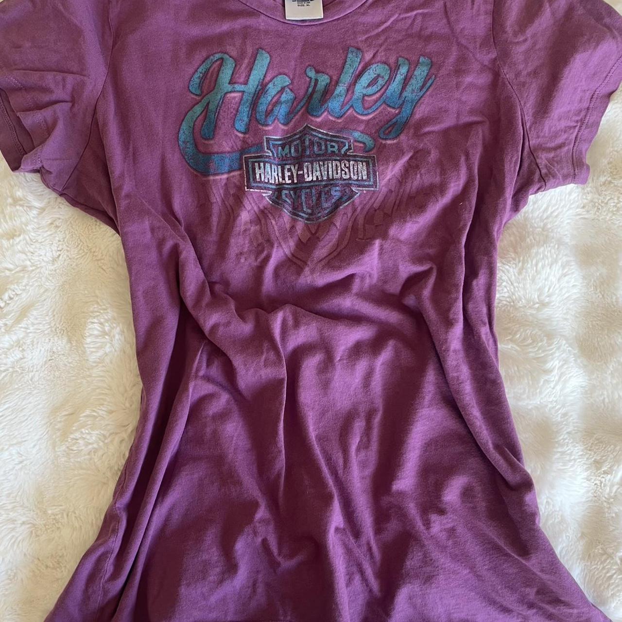 item listed by deals_and_steals