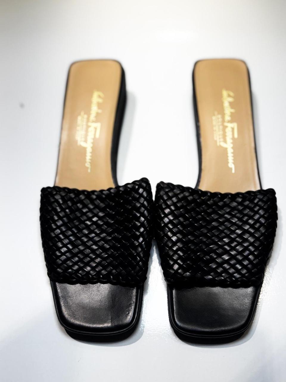 Salvatore Ferragamo Women's Sandals Black US – Vintage