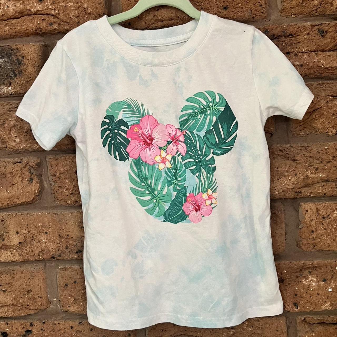 item listed by laurfish__