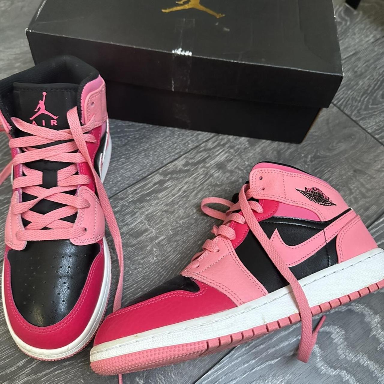 pink jordan 1s great condition only worn a few... - Depop