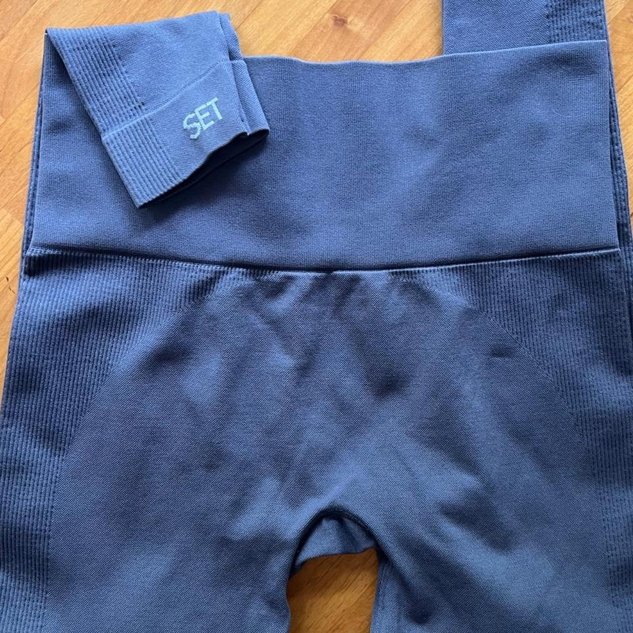 item listed by dirtypawsxo