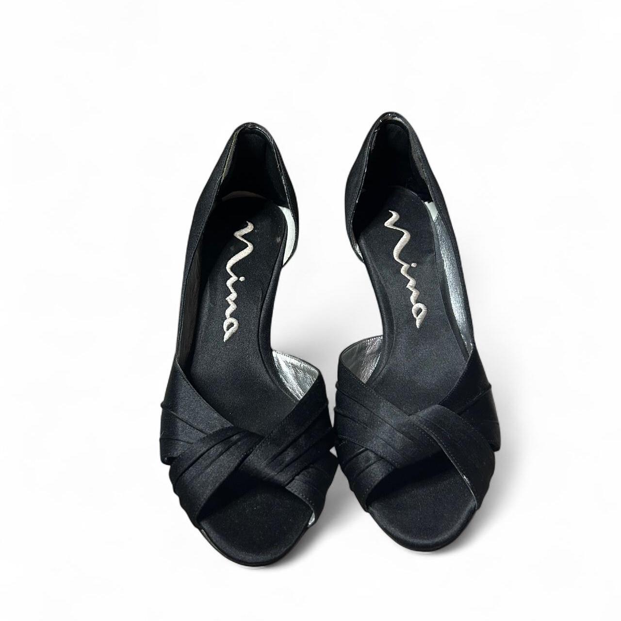 item listed by abigails_attire