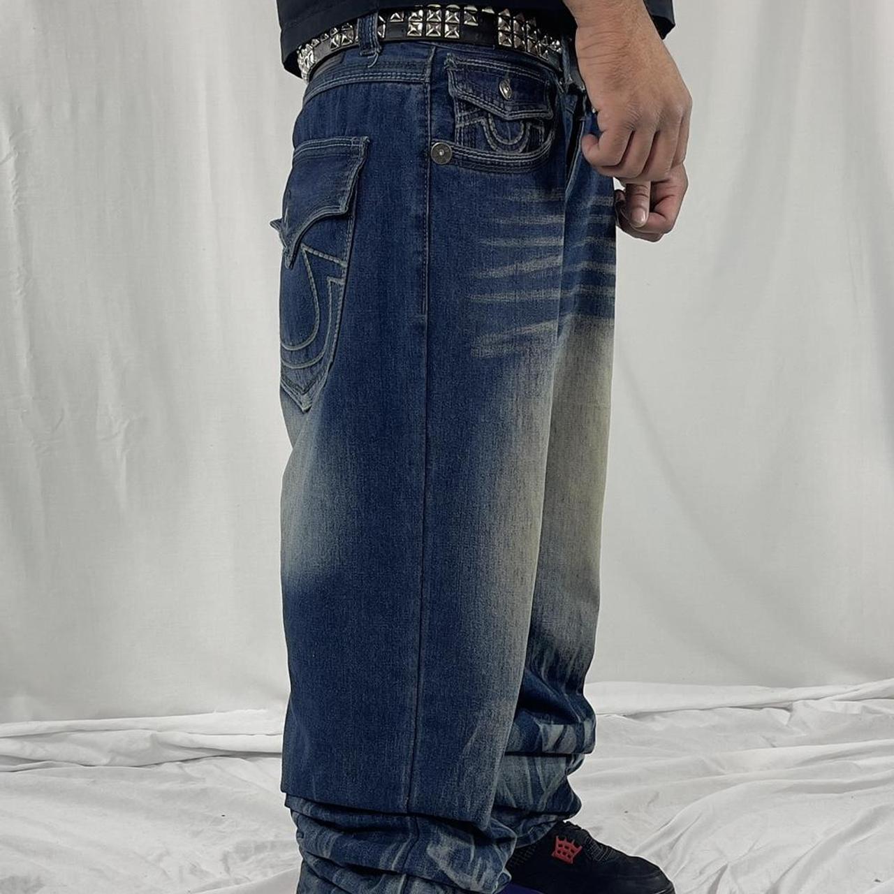 item listed by 856enigma