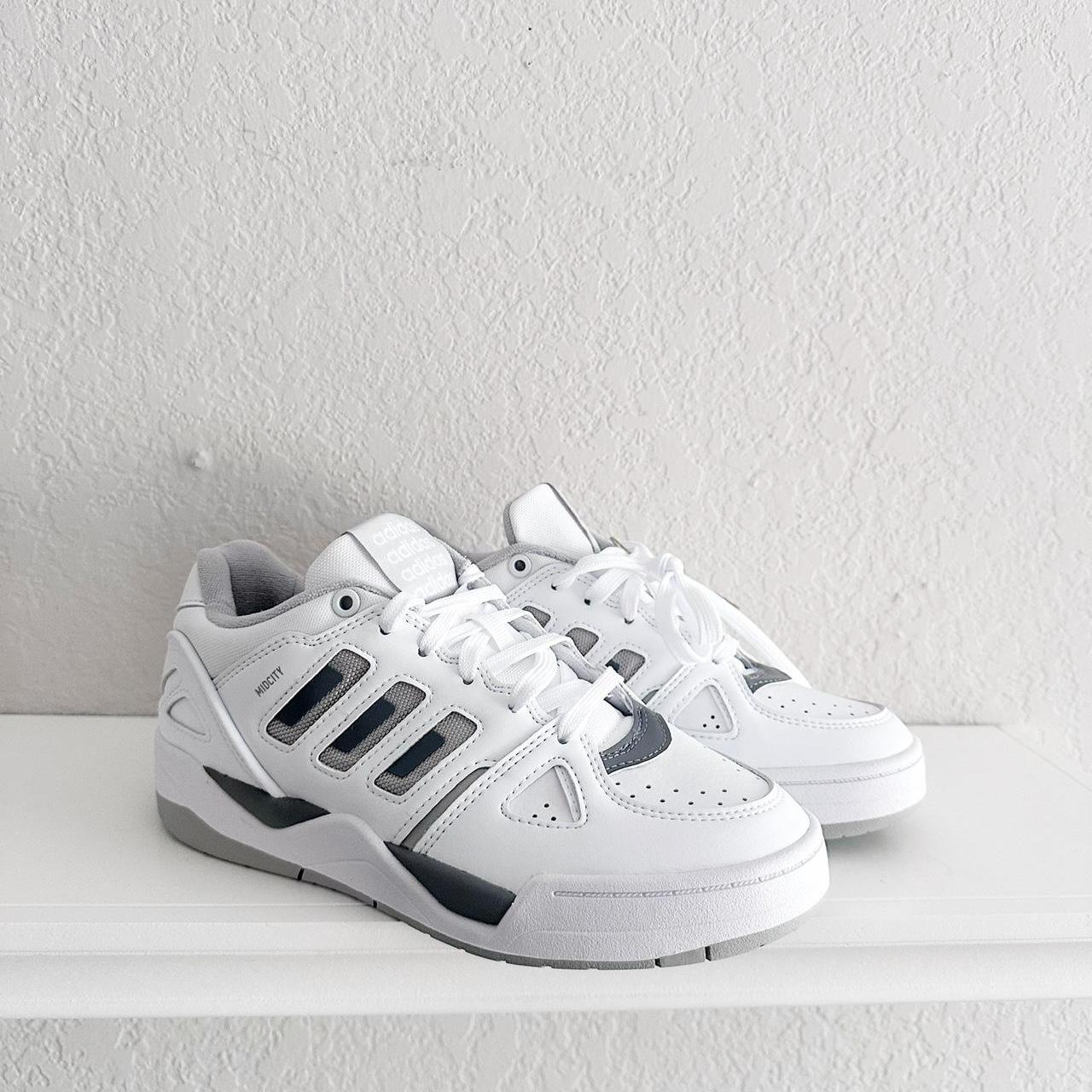 item listed by by__yin