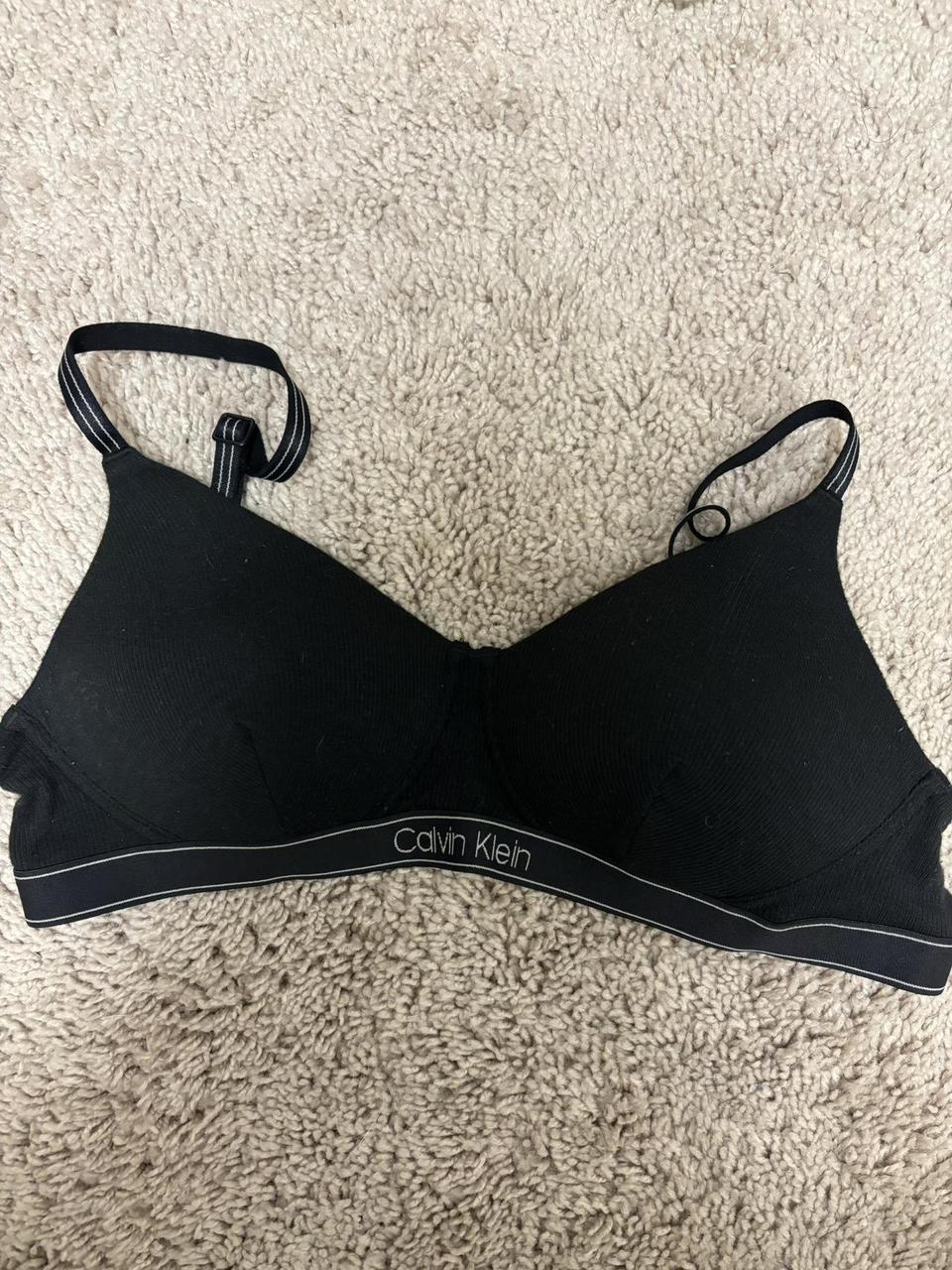 Cute Calvin Klein bra Size extra small Light padding - Depop