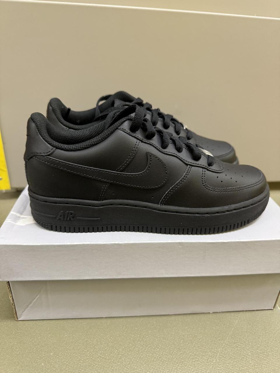 triple black nike air force 1