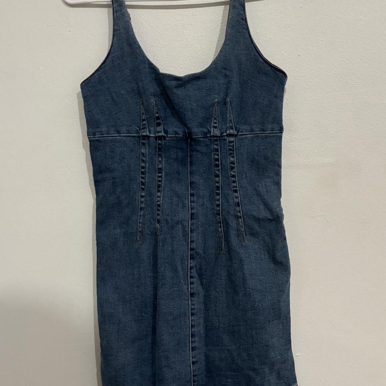 item listed by julezzxox