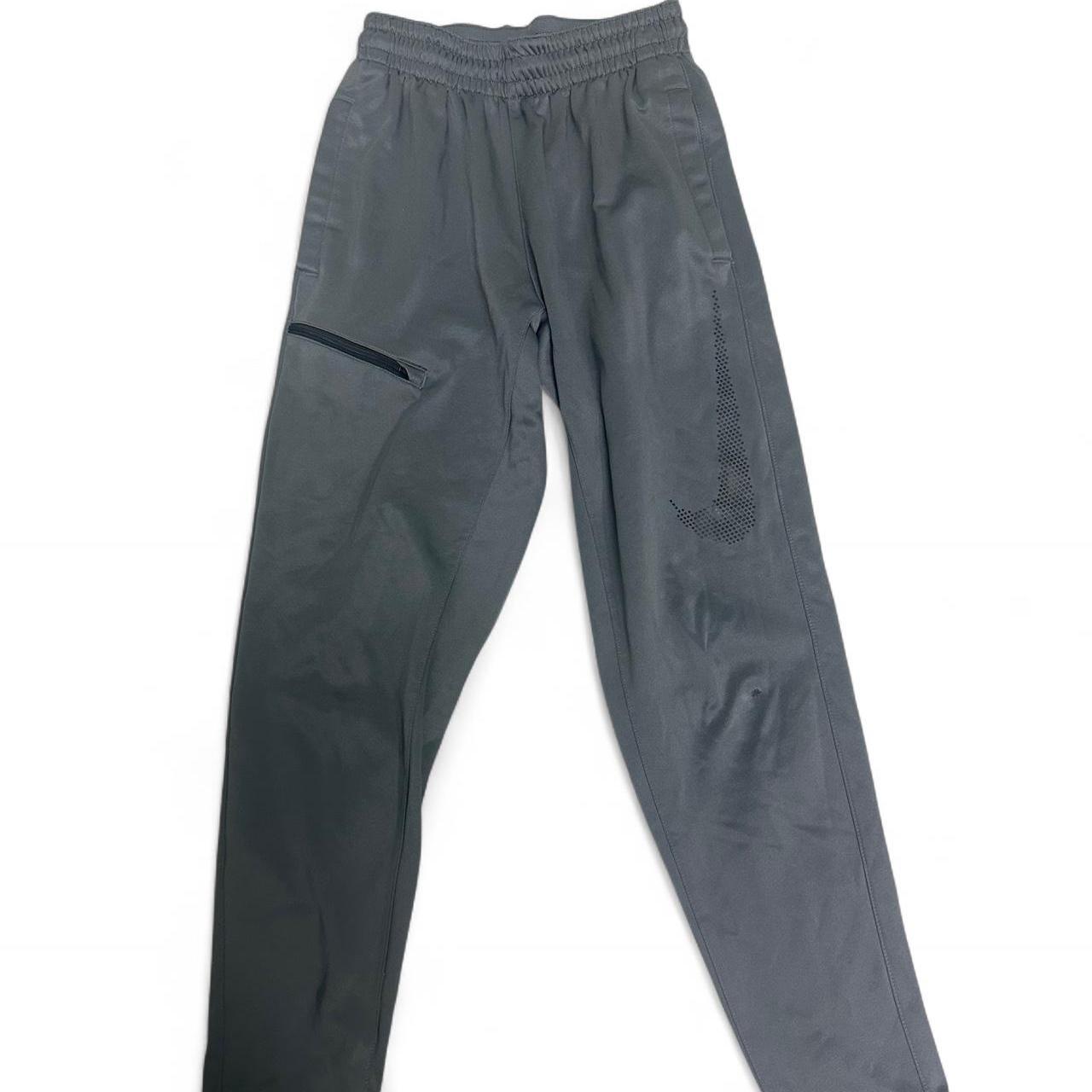 item listed by univ7rse