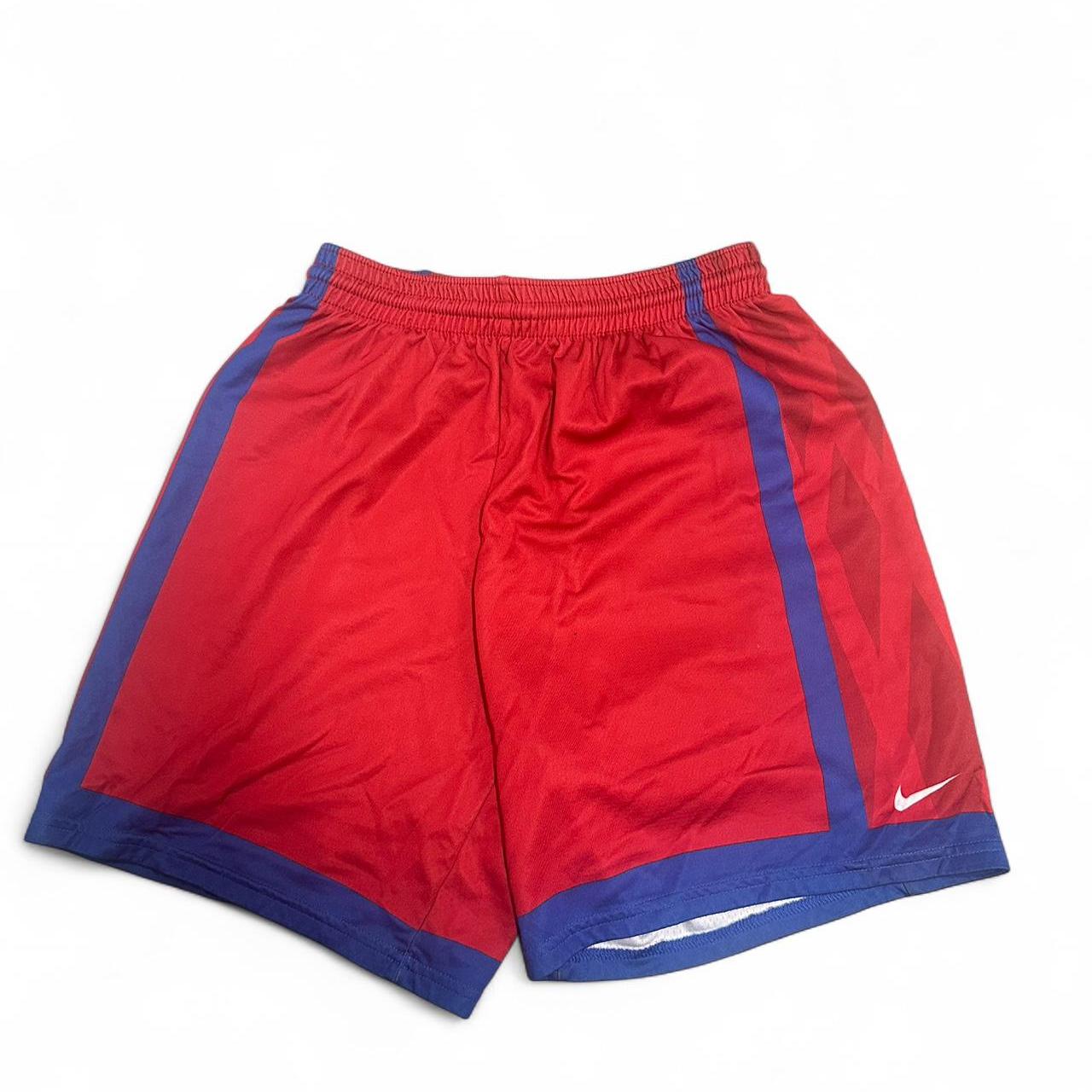 item listed by univ7rse
