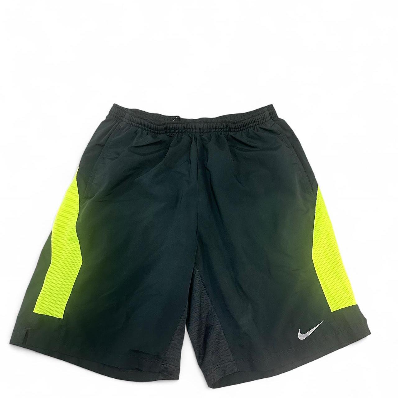 item listed by univ7rse