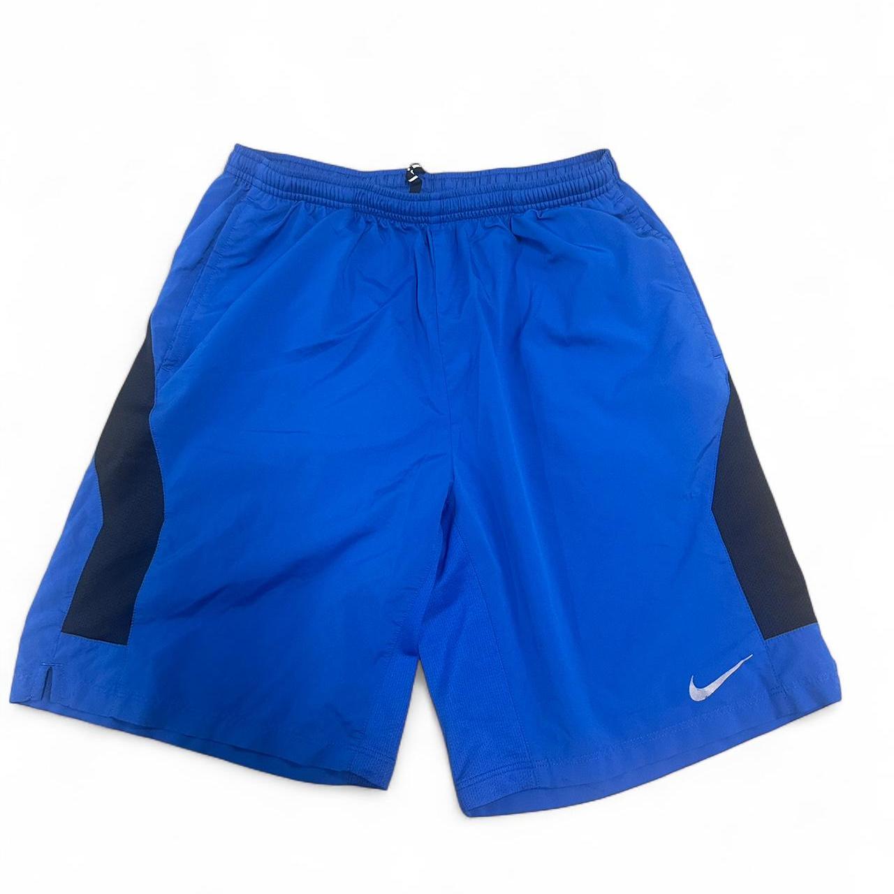 item listed by univ7rse