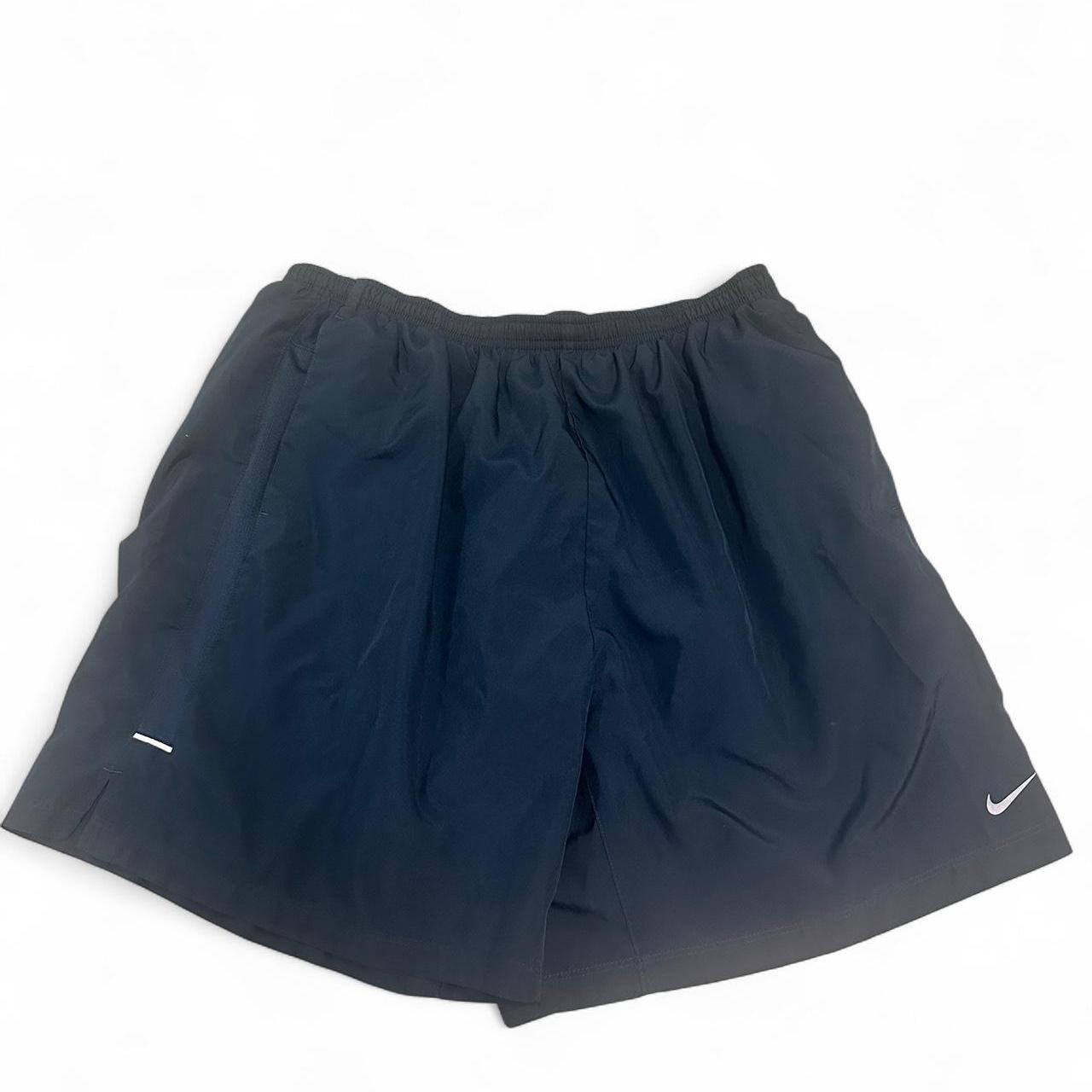 item listed by univ7rse