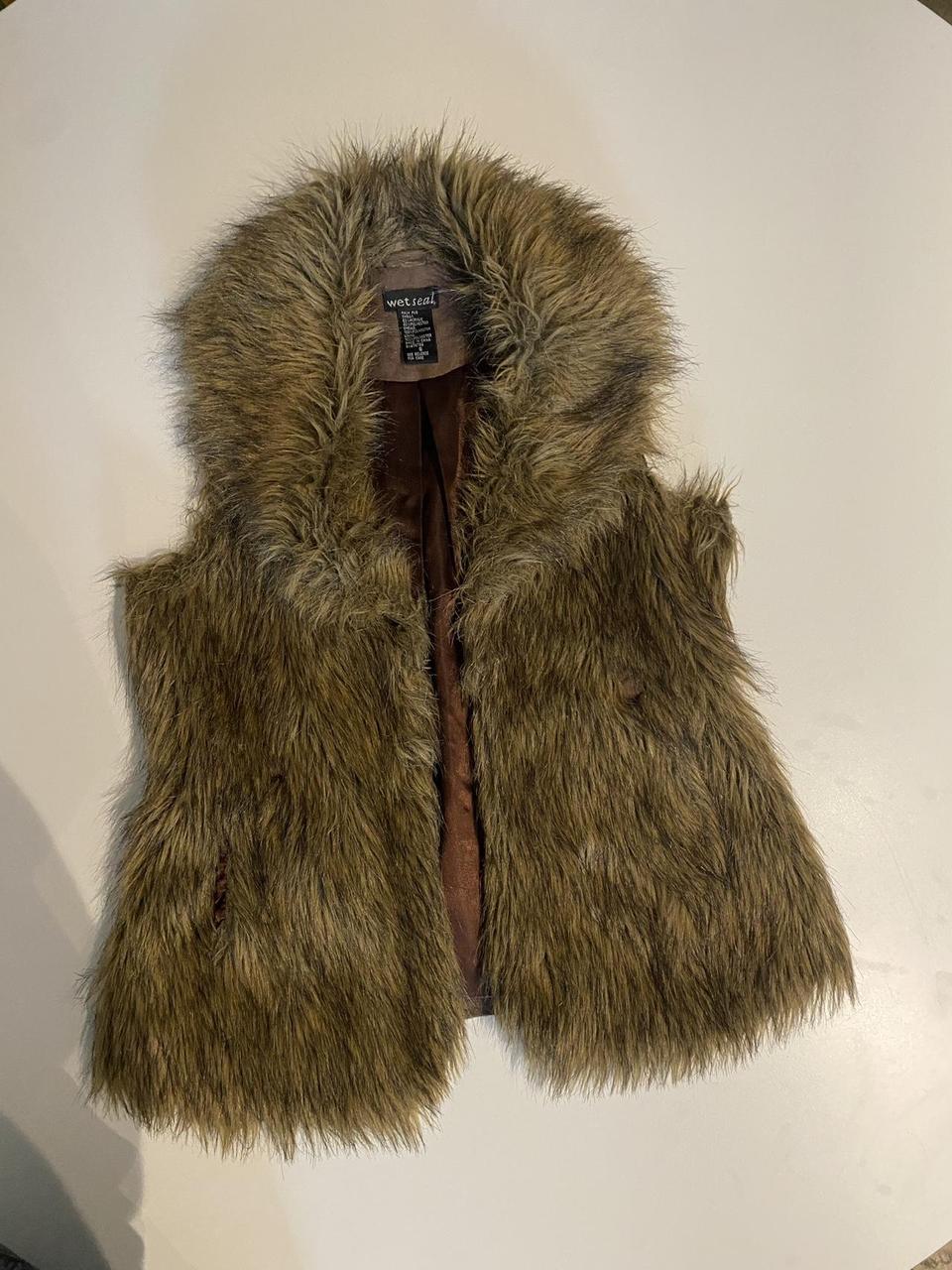 Wet Seal Women's Tank top Brown/Khaki S – Brown faux fur vest