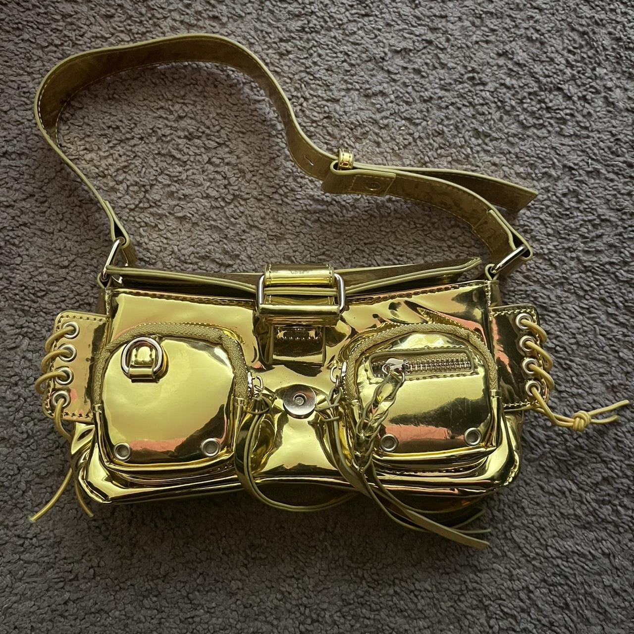 item listed by ijustagirlintw