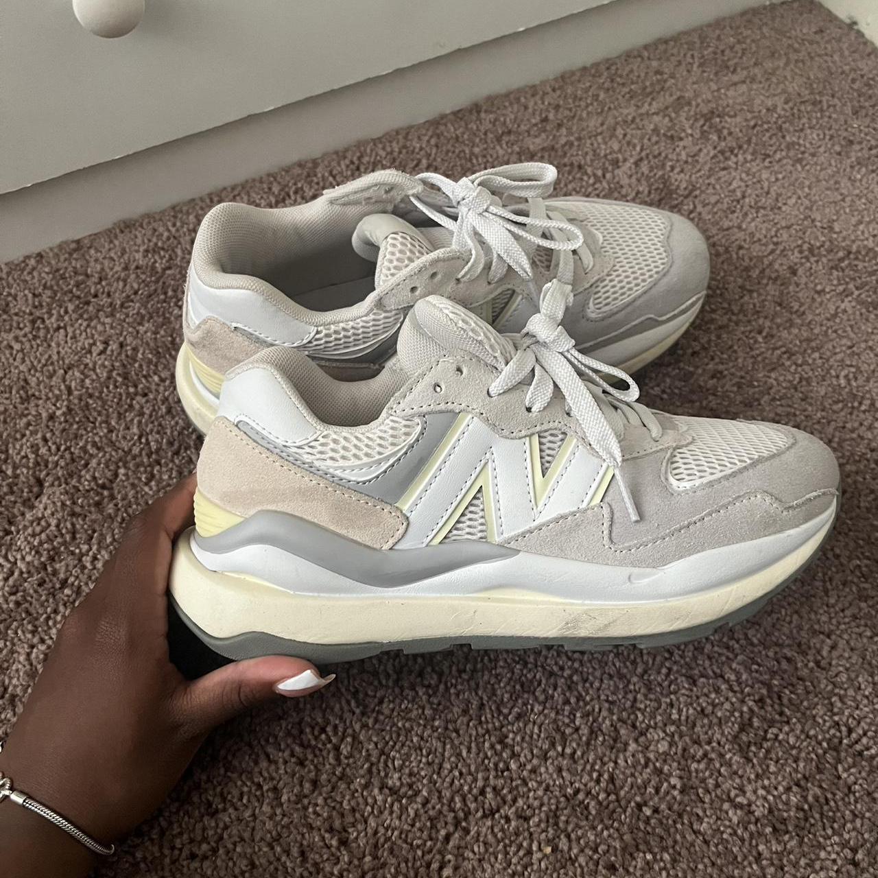 item listed by ijustagirlintw