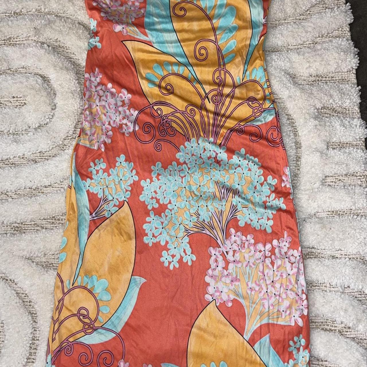 item listed by y2kween86