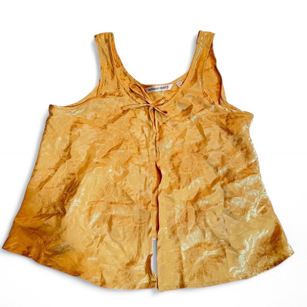 item listed by emhashh