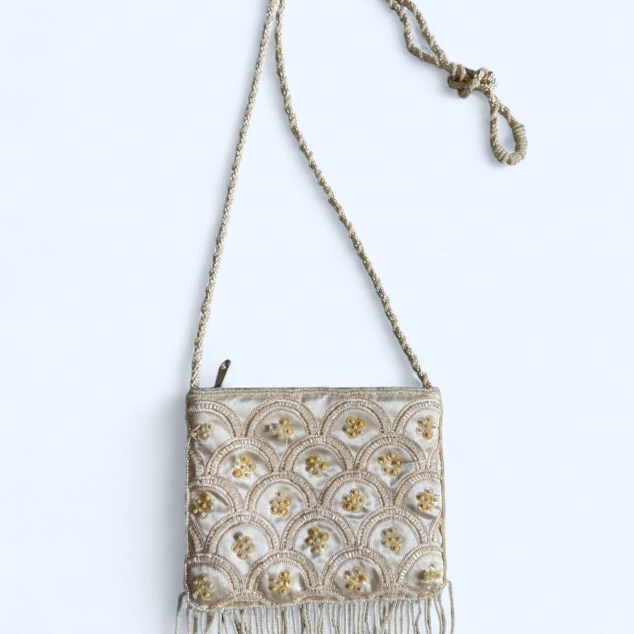 item listed by emhashh