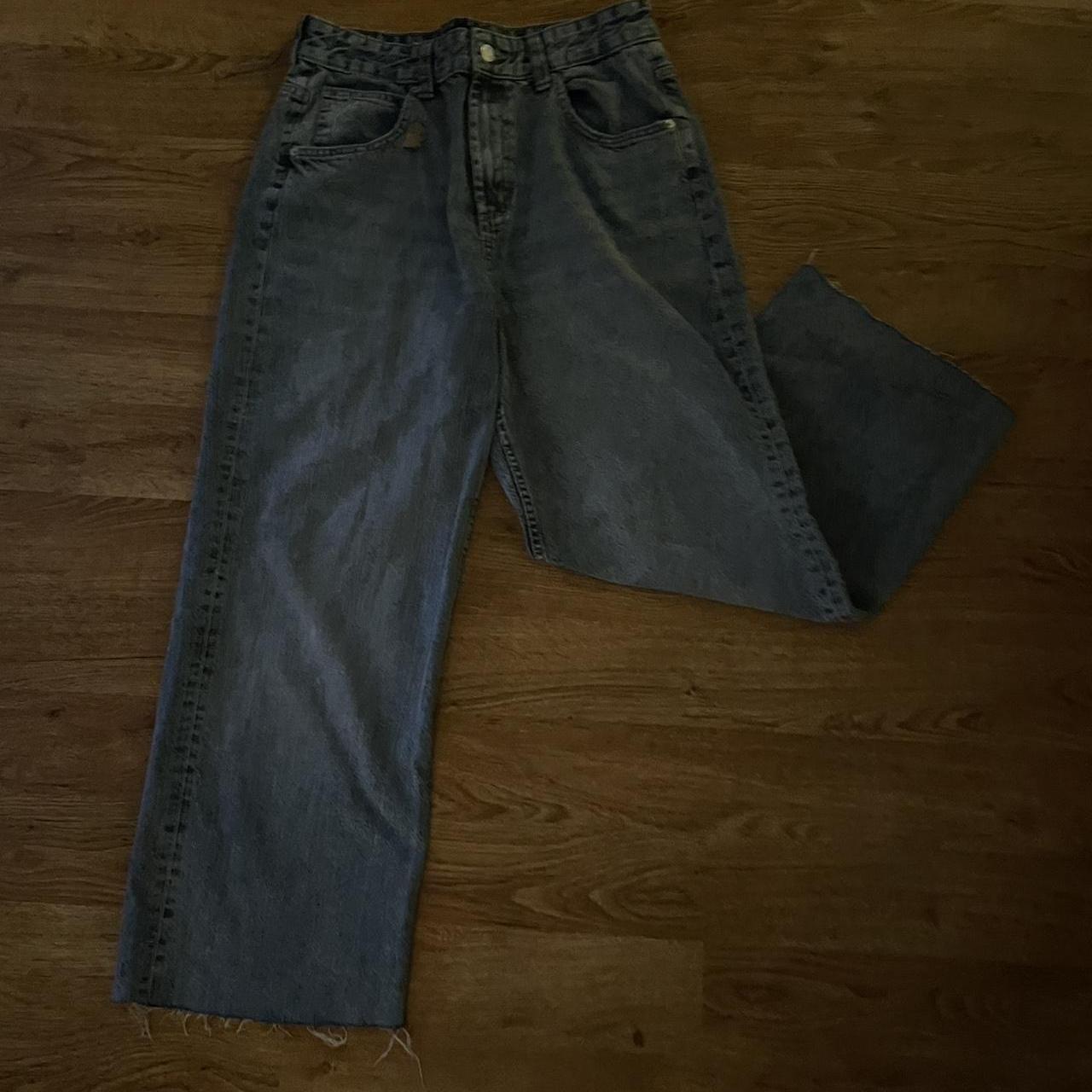 item listed by t4yn4t0423