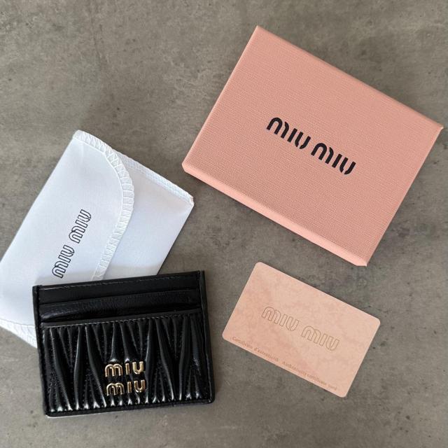 Miu miu-wallet - Depop