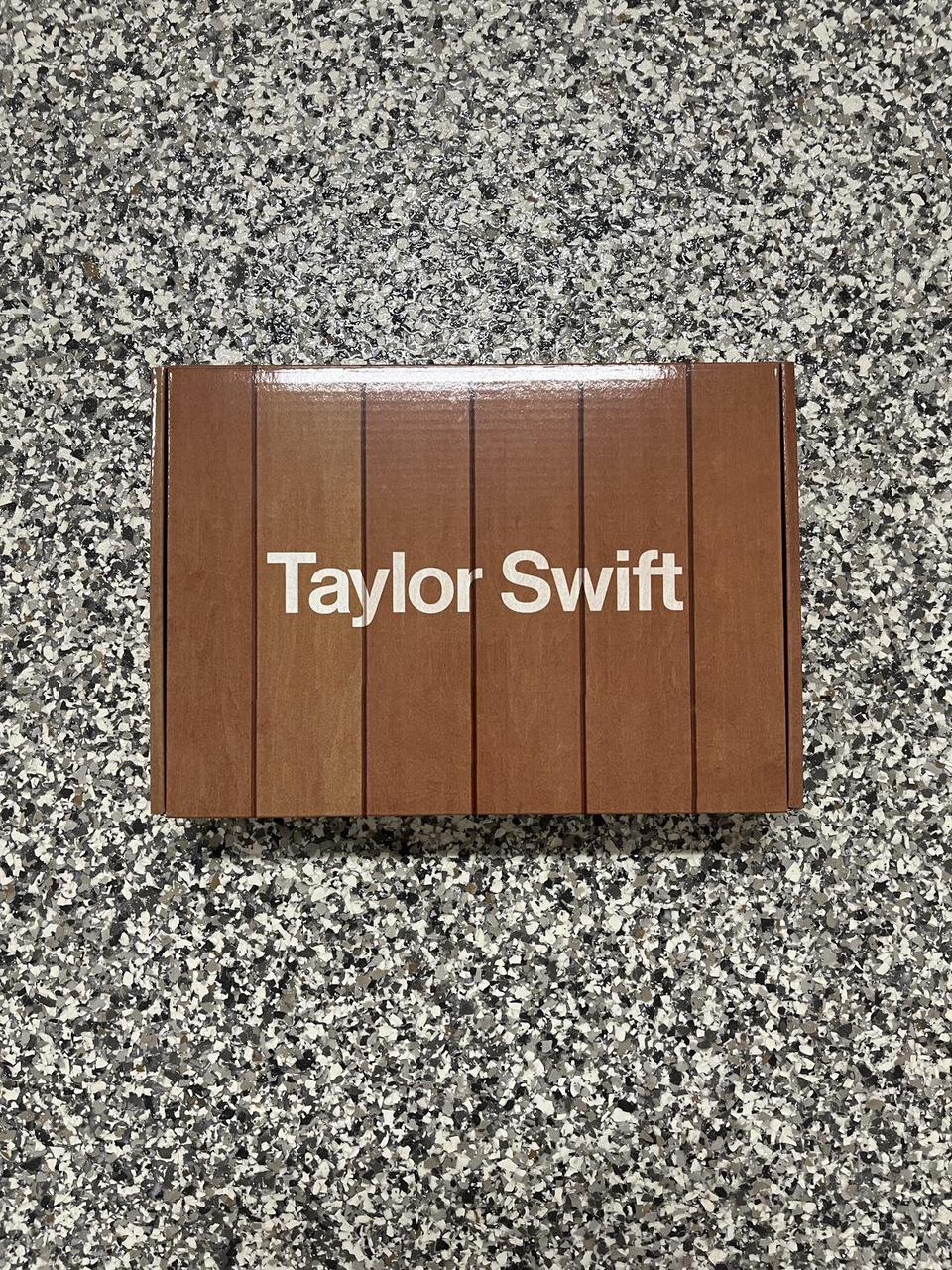 taylor swift midnight cd clock