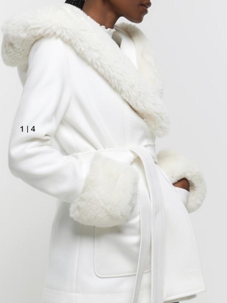 White fur river island coat brand new not worn too... Depop